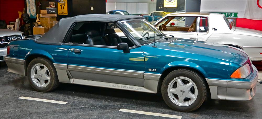 1993 FORD MUSTANG GT CONVERTIBLE