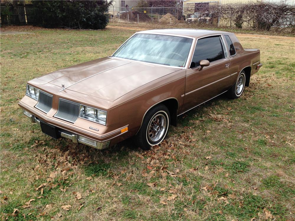 1986 OLDSMOBILE CUTLASS 2 DOOR COUPE