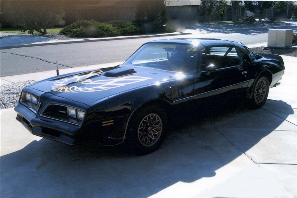 1977 PONTIAC FIREBIRD TRANS AM COUPE