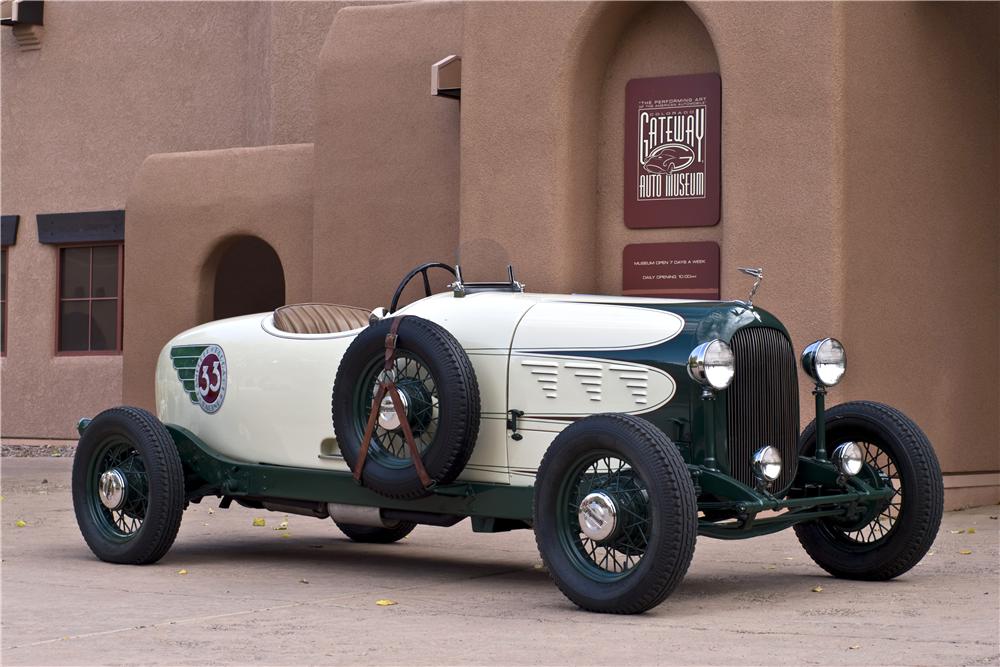 1933 PLYMOUTH VINTAGE RACE CAR