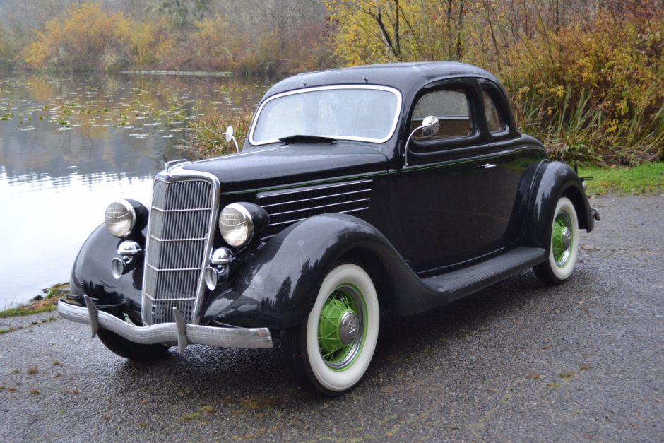 1935 Ford Model 48 Five-Window Coupe w/ Rumble Seat