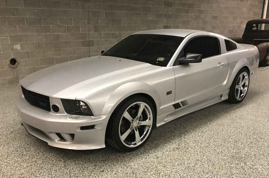 29k-Mile 2005 Ford Mustang Saleen S281