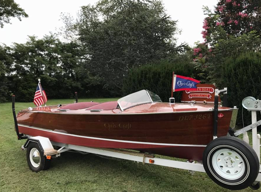 1941 Chris Craft 17′ Deluxe Runabout