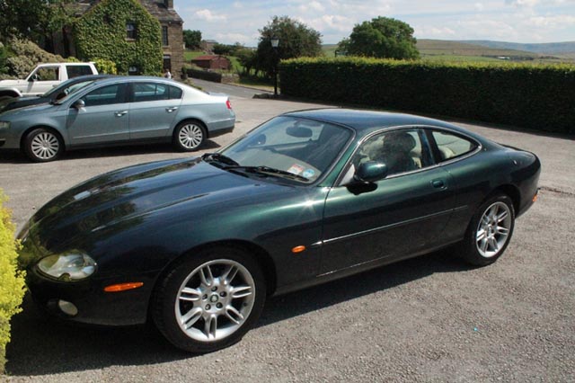 2001 Jaguar XK8 Coupe