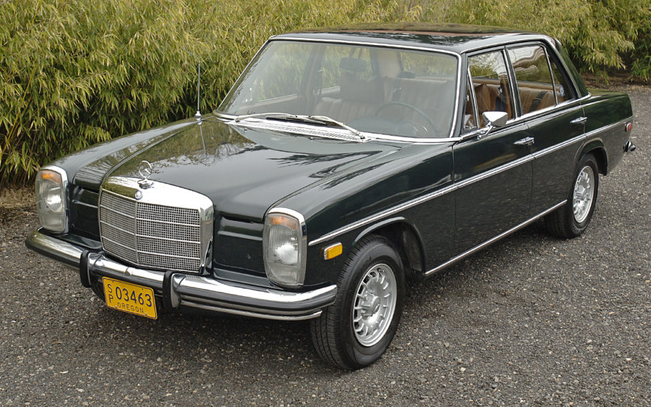No Reserve: 1970 Mercedes-Benz 220D 4-Speed