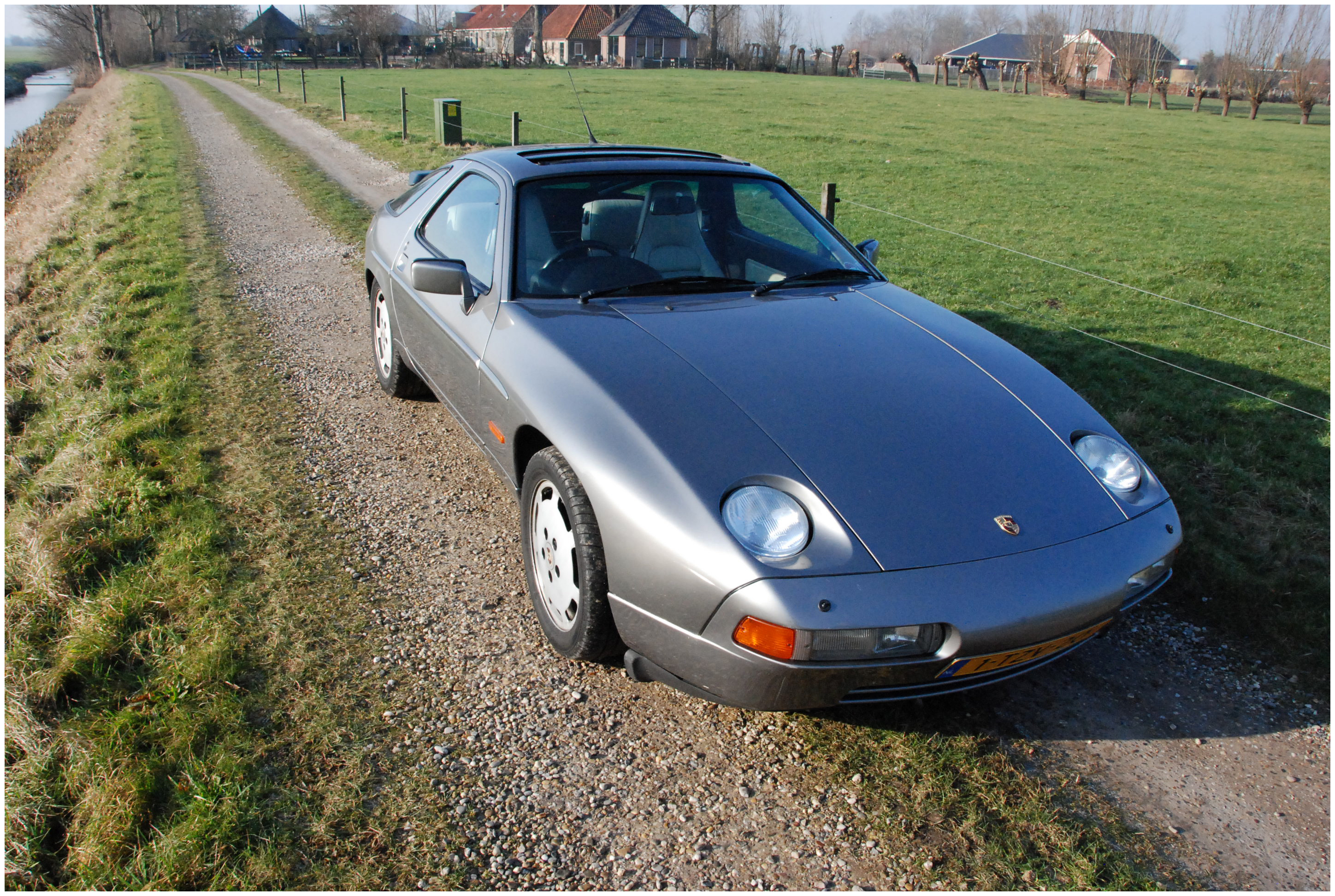 1989 Porsche 928 S4 5.0 V8