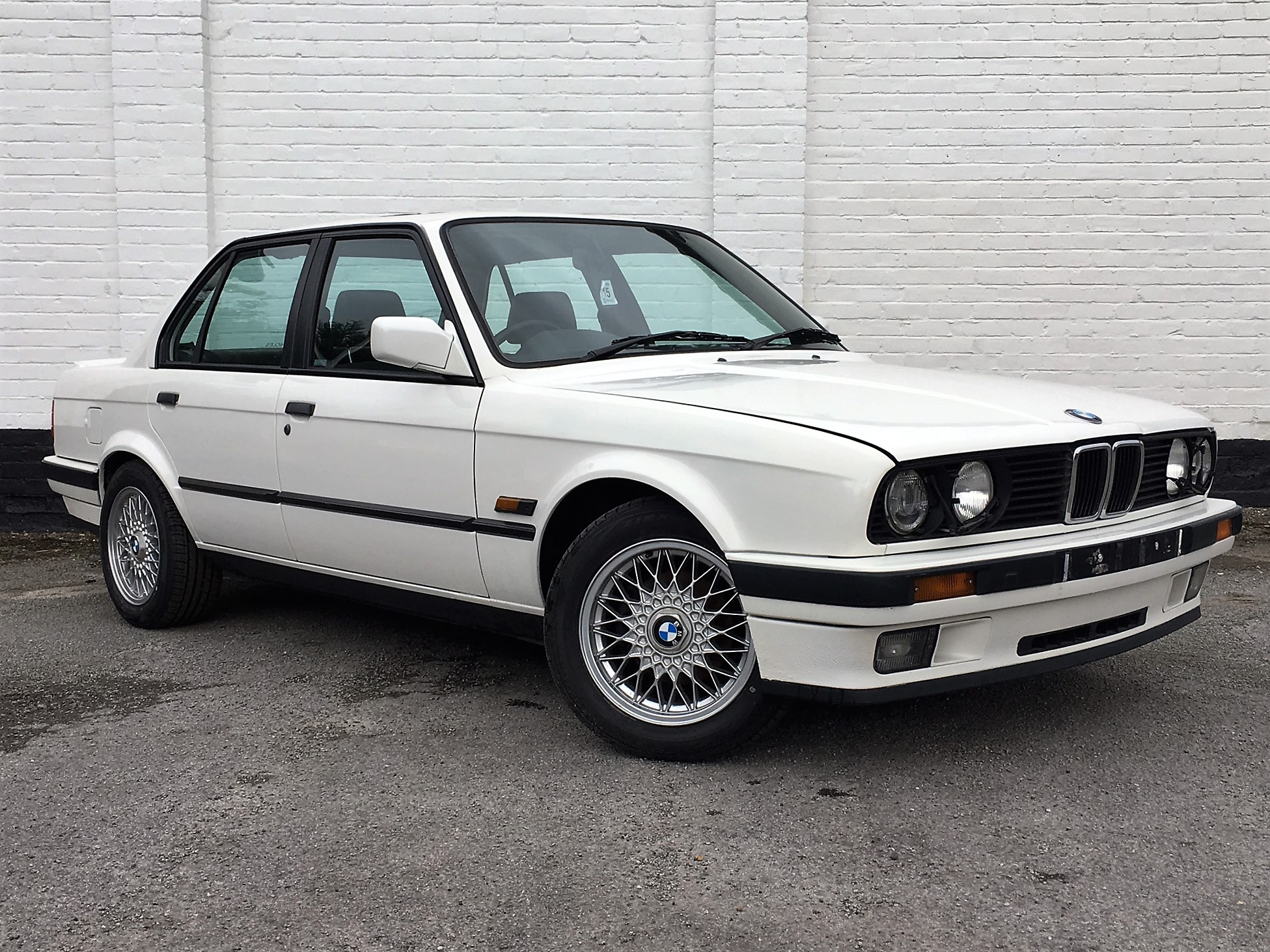 1989 BMW E30 325i SE