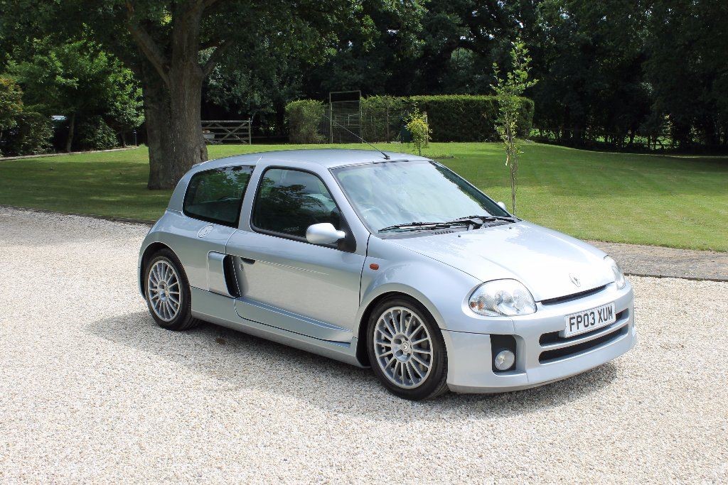 2003 Renault Clio Sport V6