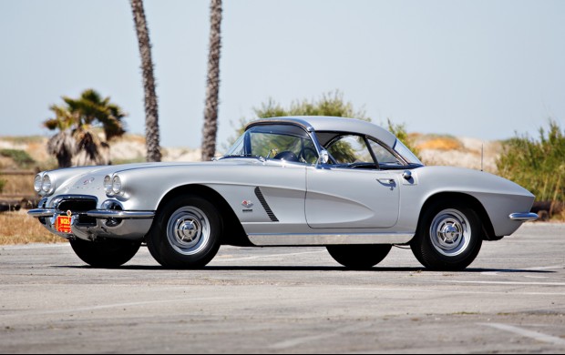 1962 Chevrolet Corvette 327/360 Fuel-Injected Roadster