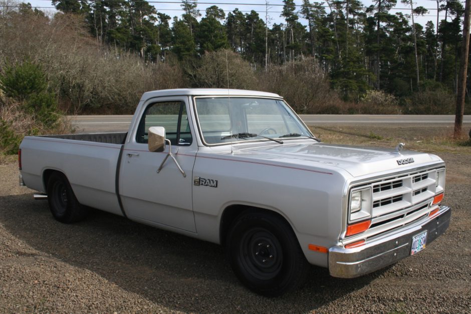 No Reserve: 1986 Dodge D150 Pickup