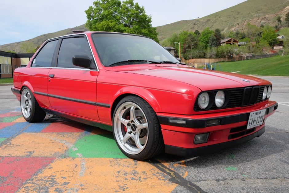 S54-Powered 1989 BMW 325is