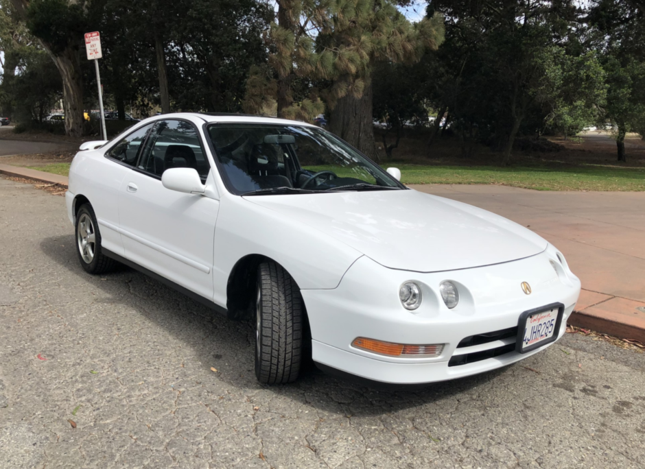 No Reserve: 1994 Acura Integra GS-R 5-Speed