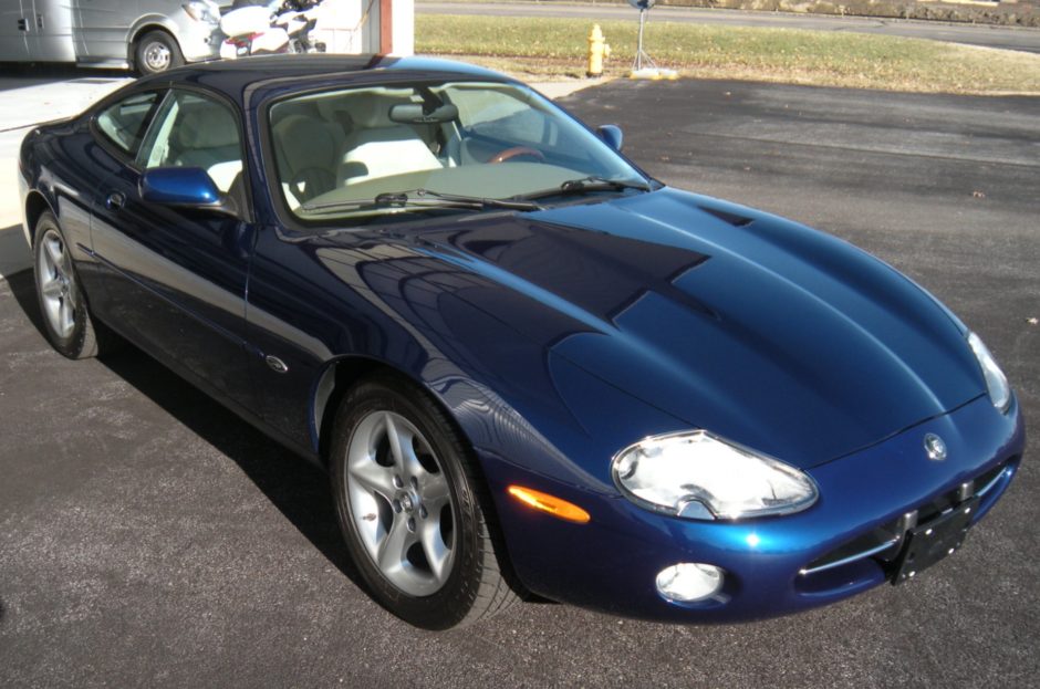 No Reserve: 2001 Jaguar XK8