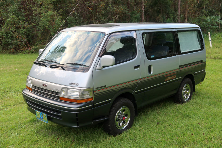 1992 Toyota HiAce Super Custom