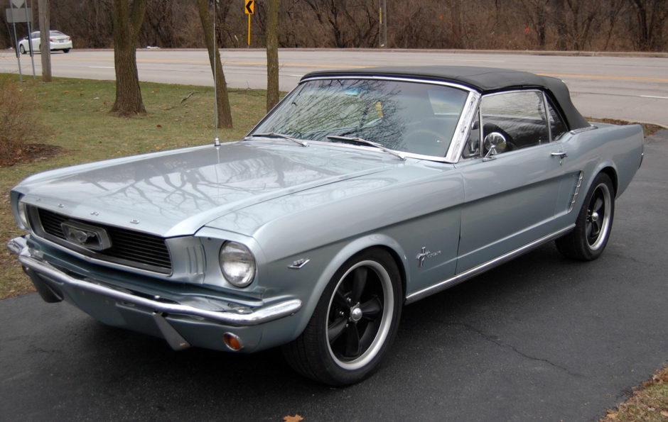 1965 Ford Mustang Convertible 302 4-Speed