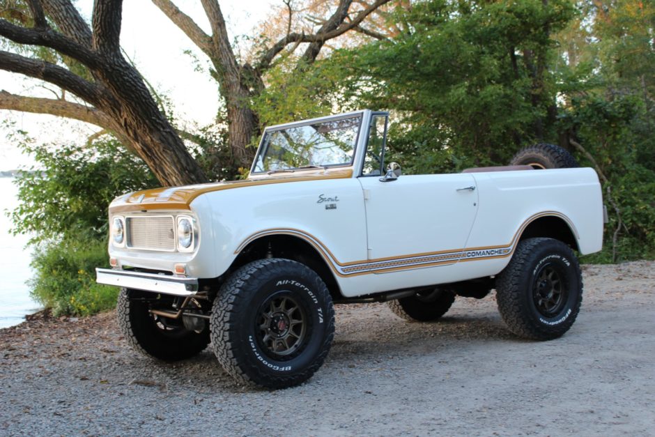 LS-Powered 1968 International Harvester Scout 800