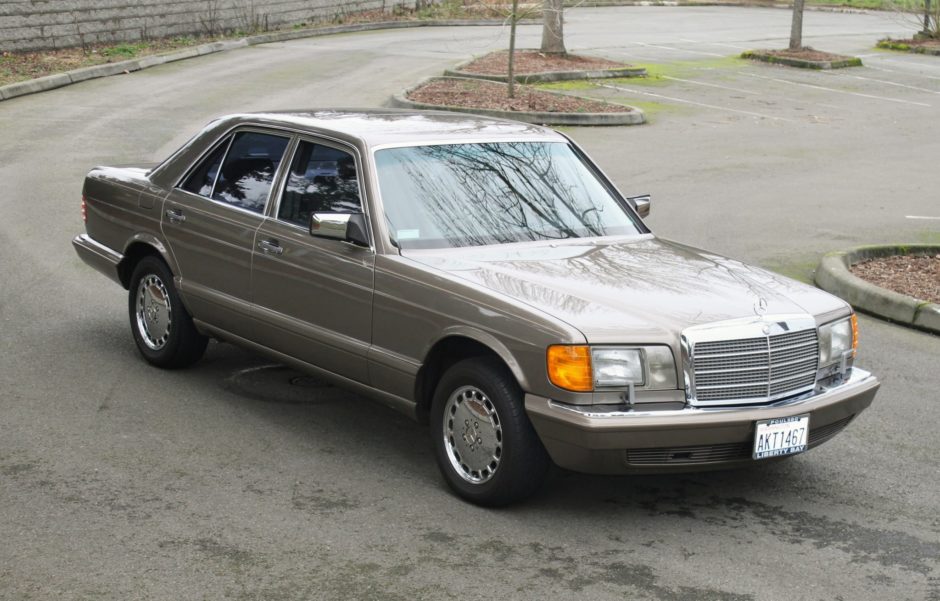 No Reserve: 1990 Mercedes-Benz 300SE