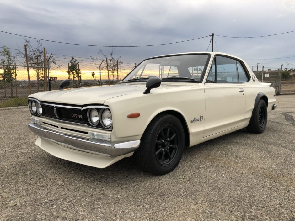 1971 Nissan Skyline 2000 5-Speed